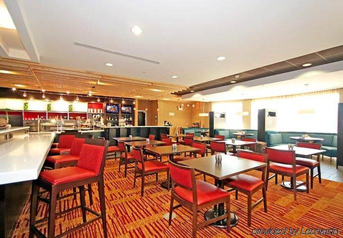 Courtyard Greensboro Airport Εξωτερικό φωτογραφία