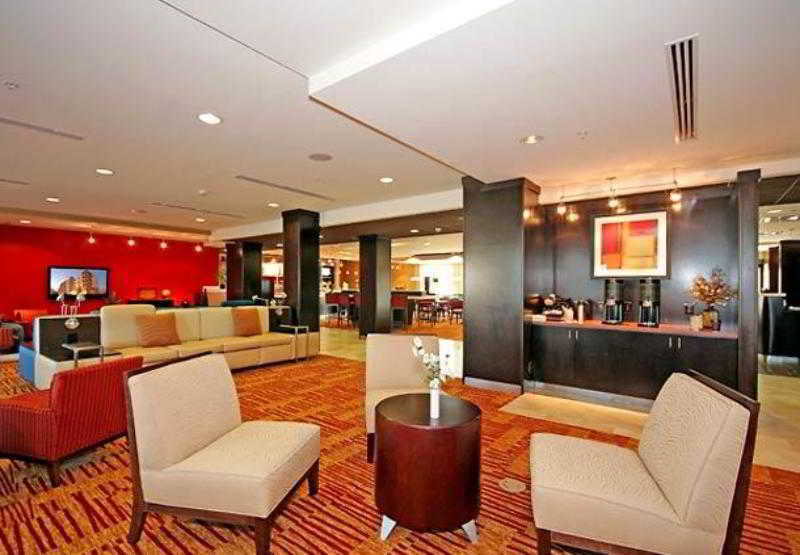 Courtyard Greensboro Airport Εξωτερικό φωτογραφία
