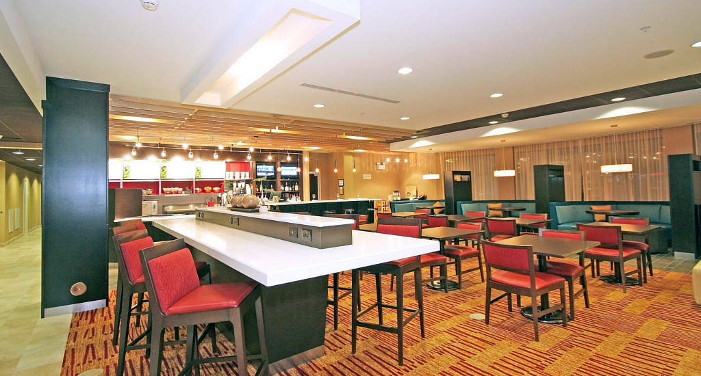 Courtyard Greensboro Airport Εξωτερικό φωτογραφία